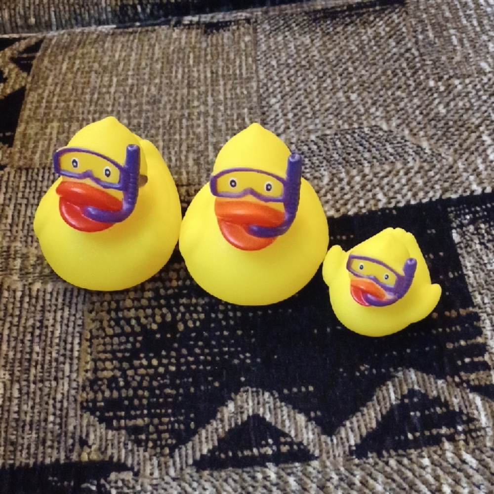 4/$30 New Yellow Rubber Ducks - Set Of 3 with Snorkels